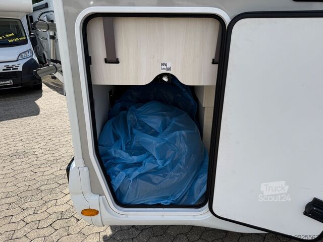 Halvintegrerad husbil CHAUSSON 720 Titanium Ultimate