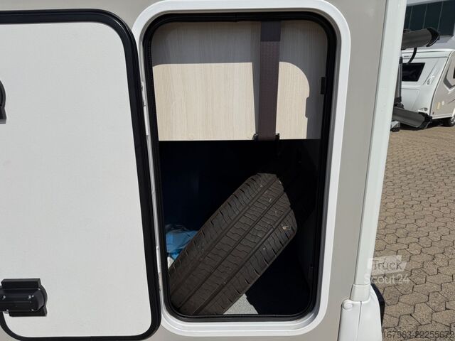 Halvintegrerad husbil CHAUSSON 720 Titanium Ultimate