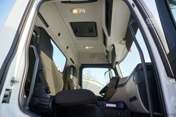 Vinçli platform Mercedes-Benz Antos 2540 / Flatbed 15 EPAL/ Fassi F165