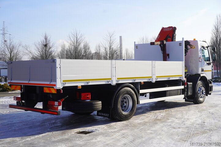 Vinçli platform Renault C280 DTI 8 / HDS Fassi F135A.22 / remote