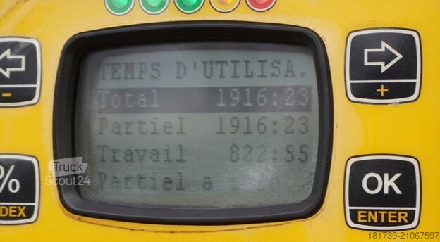 Vinçli platform Renault C280 DTI 8 / FASSI crane 5.6T / range 8m