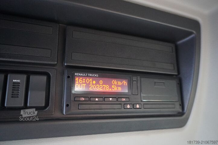 Vinçli platform Renault C280 DTI 8 / FASSI crane 5.6T / range 8m