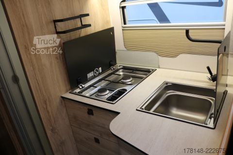 عربة تخييم شبه مدمجة Eura Mobil Profila T 720 EB