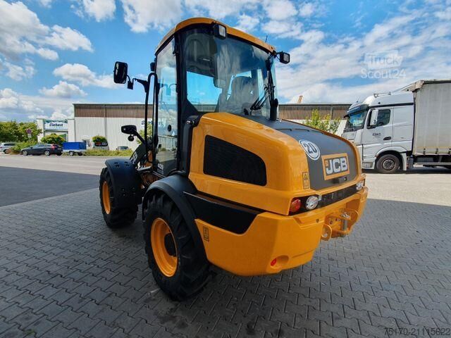 Nakladač JCB 409 SV / Neufahrzeug / Gabel