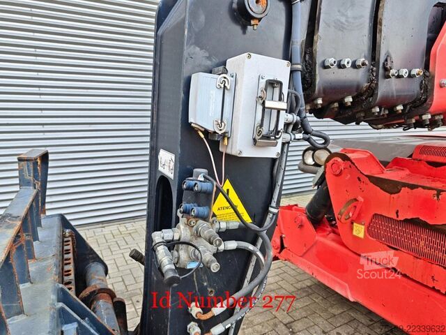 Rotējošs teleskopiskais rokturis Manitou MRT 2150+ Privilege Radio Remote Winch Forks!