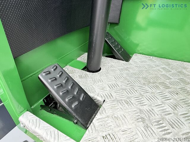 Chariot élévateur multidirectionnel Combilift C4500 DIESEL DUPLEX WIDE FORK POSITIONER