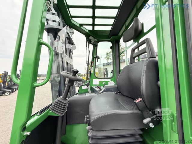 Chariot élévateur multidirectionnel Combilift C4500 DIESEL DUPLEX WIDE FORK POSITIONER