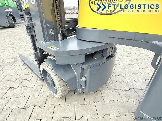 Chariot élévateur pour allées étroites Combilift AISLE MASTER 15E TRIPLEX 5250 FREE-LIFT