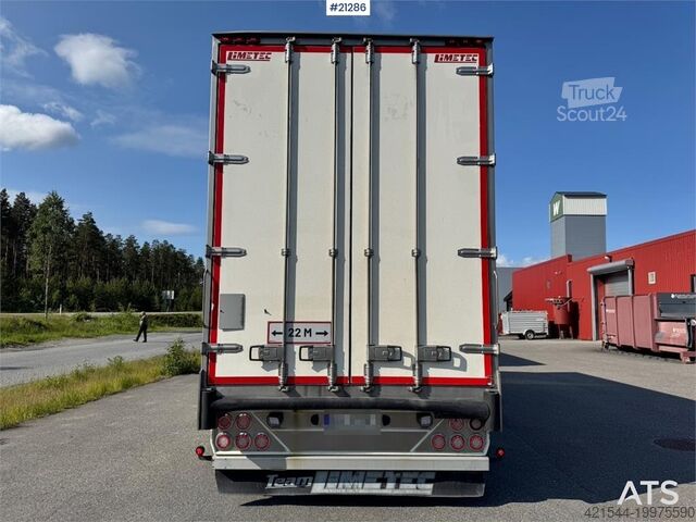 Matkalaukku Limetec Box trailer. Full side opening.