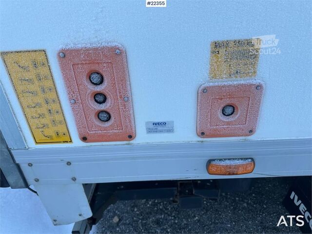 Bavul Iveco Daily box truck w/ lift and 2 sets of tires – Will