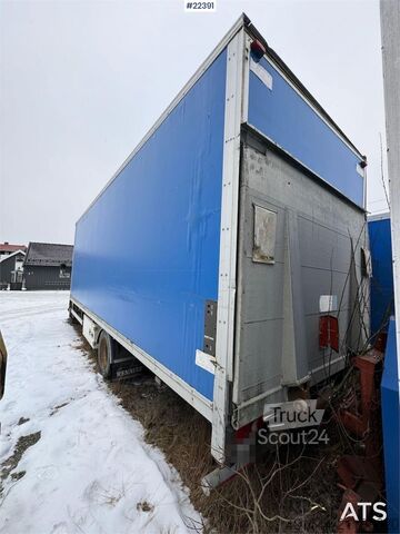 Bavul Renault Midlum 4x2 box truck