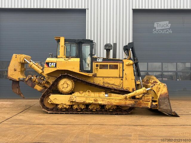 Levelling machine Caterpillar D8R
