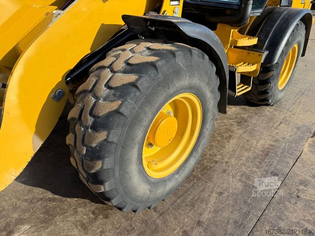 Loader Caterpillar 908