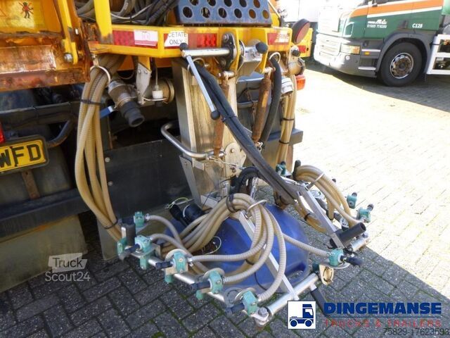 Chasse-neige Mercedes-Benz Arocs 3240 8x4 RHD Schmidt snow plough / gritter