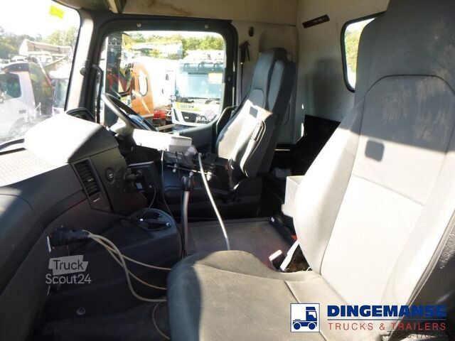 Chasse-neige Mercedes-Benz Arocs 3240 8x4 RHD Schmidt snow plough / gritter
