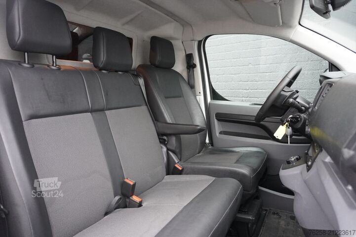 Delivery van Opel Vivaro 2.0 CDTI 122PK L2 Automaat EURO 6 - Airc...