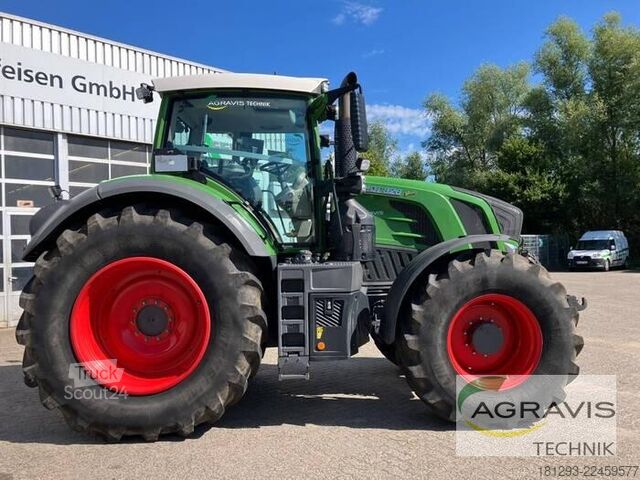 Tractor Fendt 828 VARIO S4