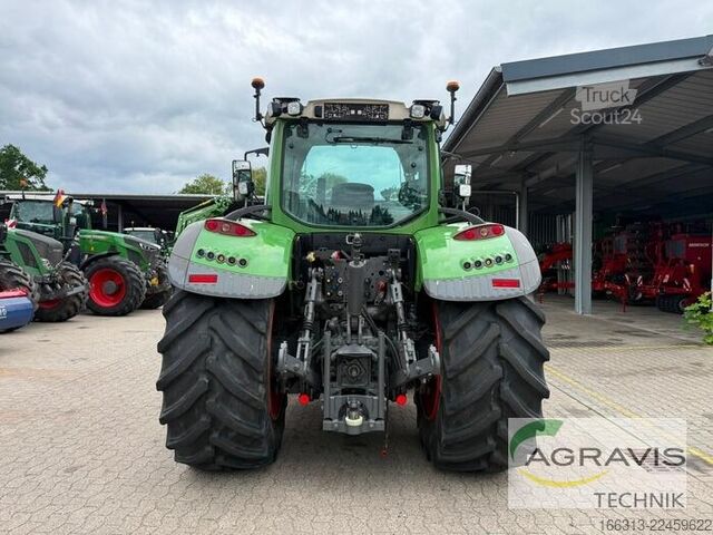 Tractor Fendt 718 VARIO S4