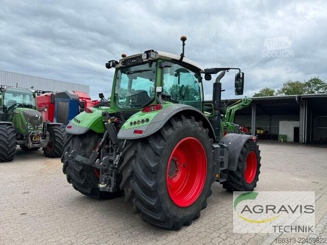 Tractor Fendt 718 VARIO S4