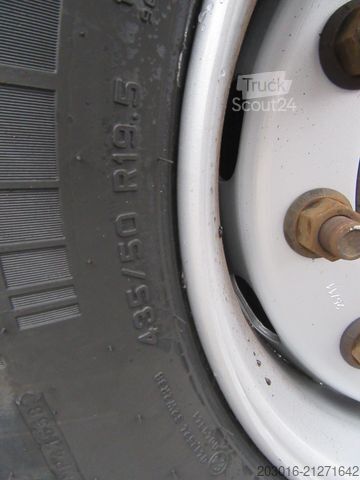 Open semitrailer with tarp SCHMITZ CARGOBULL Mega Varios REIFEN & PLANE NEU, Bremse 50%