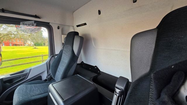 Ciężarówka jumbo MERCEDES-BENZ Antos 1830 Jumbozug Durchlader Standort Schweiz