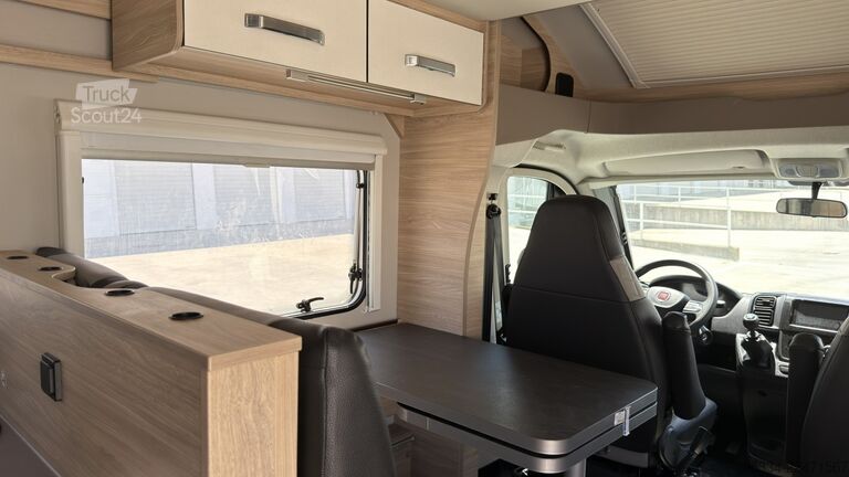 Pusiau integruotas kemperis 2024 Fiat Ducato Weinsberg Carasuite Entièrement équipé | Couchages 5