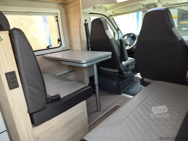 Teilintegriertes Wohnmobil 2024 Fiat Ducato Weinsberg Carasuite Automatique | Couchages pour 5