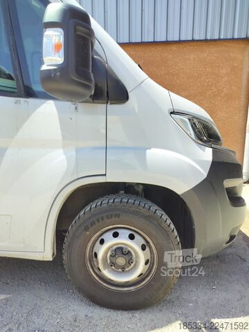 Teilintegriertes Wohnmobil 2024 Fiat Ducato Weinsberg Carasuite Automatique | Couchages pour 5