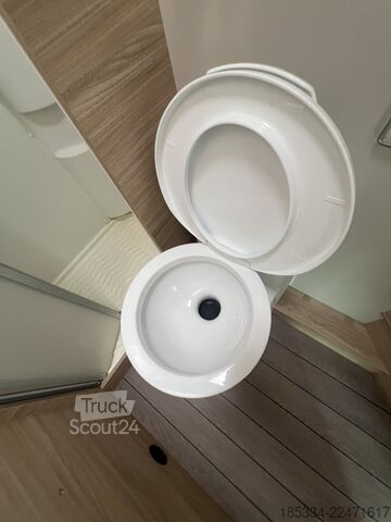 ημιενσωματωμένο αυτοκινούμενο τροχόσπιτο 2024 Fiat Ducato Weinsberg Carasuite Automatique | Couchages pour 5