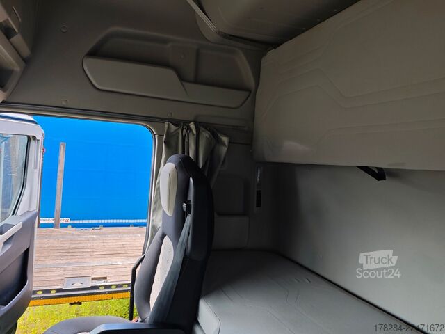 Standard dragbil FORD F-MAX LUX LED, Intarder, Standklima, RDKS, Voll