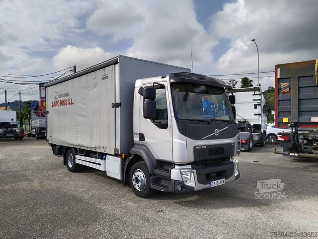 Ladbil med presenning Volvo FL 240