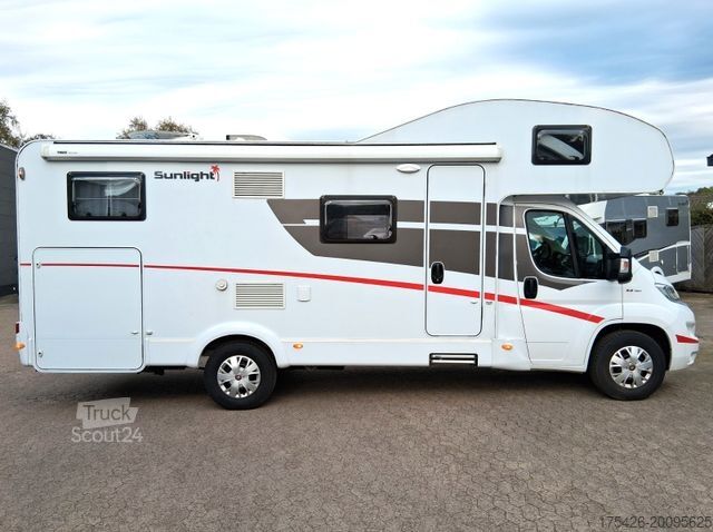 Camper mansardato SUNLIGHT A 70 *6 Personen/Dach-Klima/Kurbelstützen*