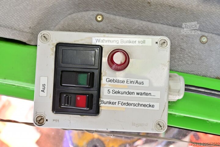 Faházszállító teherautó MAN 41.464  Häcksler + Kran 8x8 Allrad E3