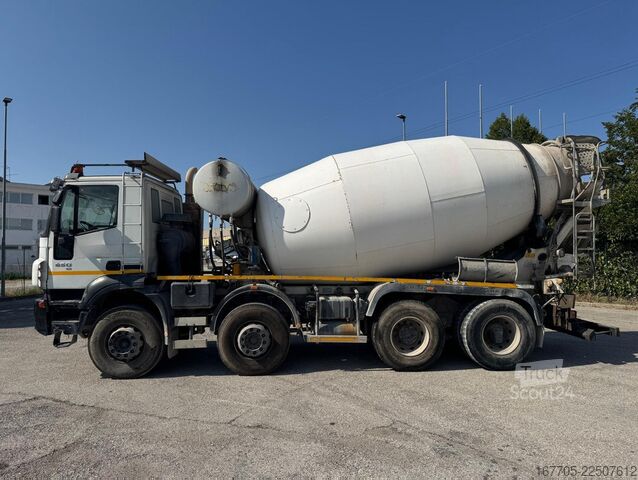 φορτηγό αναμικτήρας σκυροδέματος Iveco Trakker 450