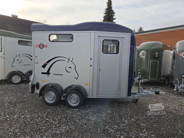 Ló-szállító utánfutó Cheval Liberté Touring Country 2,6t blue Sattelschrank