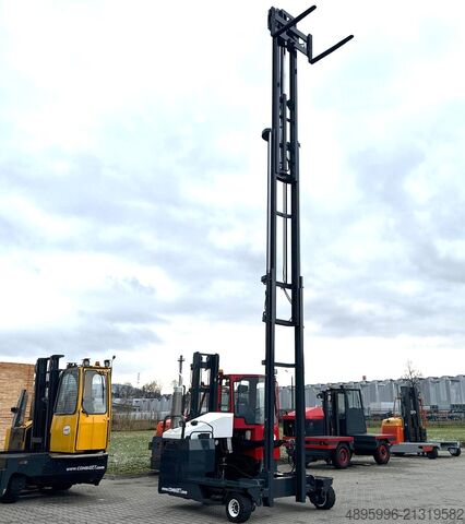 Cărucior cu stivuitor cu 4 căi Combilift C4500 / LPG / 4500 kg/ Triplex 9300 mm