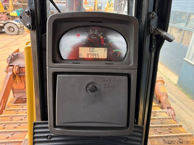 Niveladora Caterpillar D8T