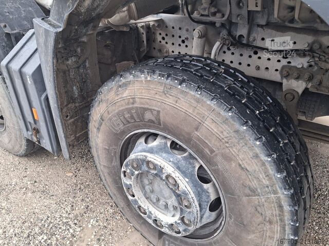 Avtomešalec betona Mercedes-Benz AROCS 4145