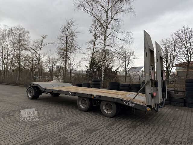 Poluprikolica za niskopodni prevoz  t3  3 Achs Tiefladeranhänger