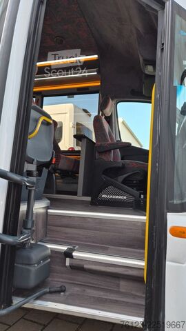 Mikroautobusas MERCEDES-BENZ 30 Sitzer Schul- Transferbus 519 Vorlauffahrzeug