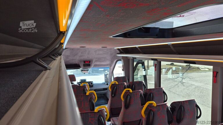 Mikroautobusas MERCEDES-BENZ 30 Sitzer Schul- Transferbus 519 Vorlauffahrzeug