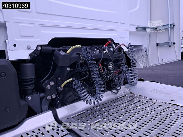 Volume SCM DAF XF 480 4X2 Mega LED ACC  2x Tank