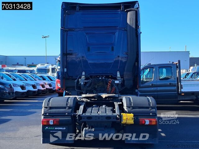 Štandard-SZM Mercedes Actros 1846 4X2 Bigspace Retarder Mirrorcam Navi