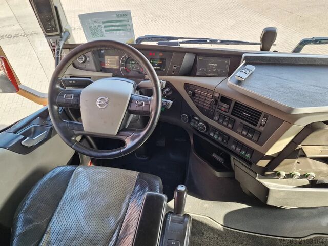 Chassi med hytt Volvo FH 13.540 Globetrotter 6x2*4 - Retarder - I par...