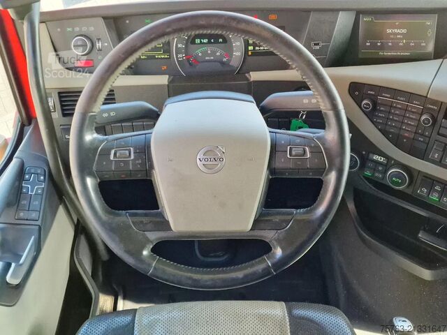 Chassi med hytt Volvo FH 13.540 Globetrotter 6x2*4 - Retarder - I par...