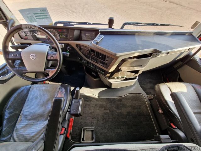 Chassi med hytt Volvo FH 13.540 Globetrotter 6x2*4 - Retarder - I par...