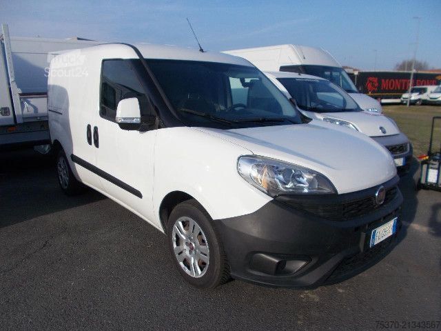 Bestelwagen Fiat DOBLO