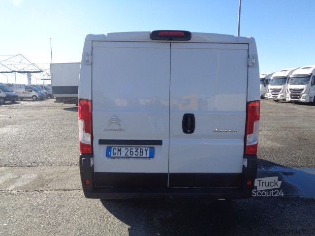 Slēgtais furgons Citroen JUMPER