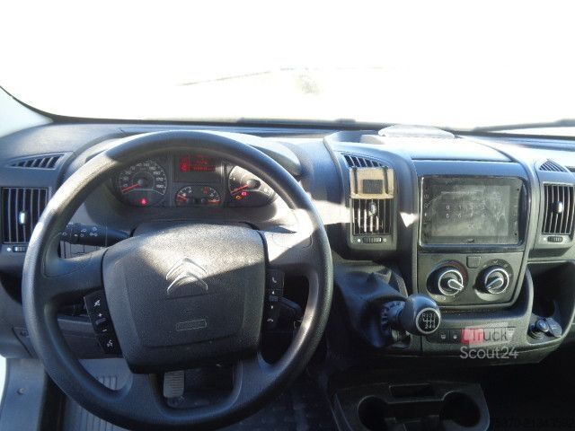 Slēgtais furgons Citroen JUMPER