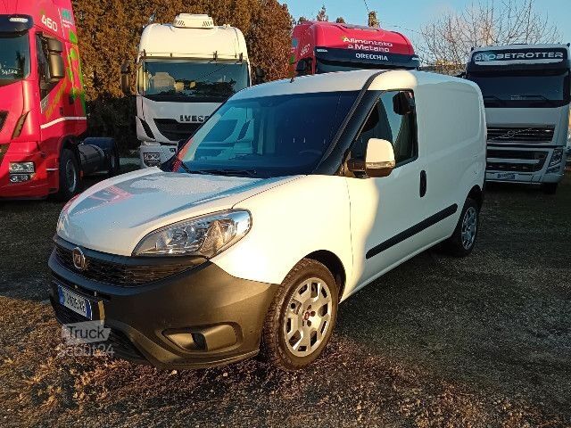 Bestelwagen Fiat DOBLO